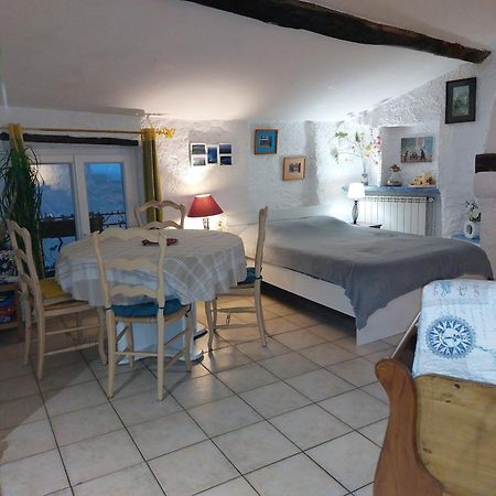 "Le Charme Provencal" - Studio 4 Couchages Classe 2 Etoiles - Axelle Loc'Appart Lorgues Exterior foto